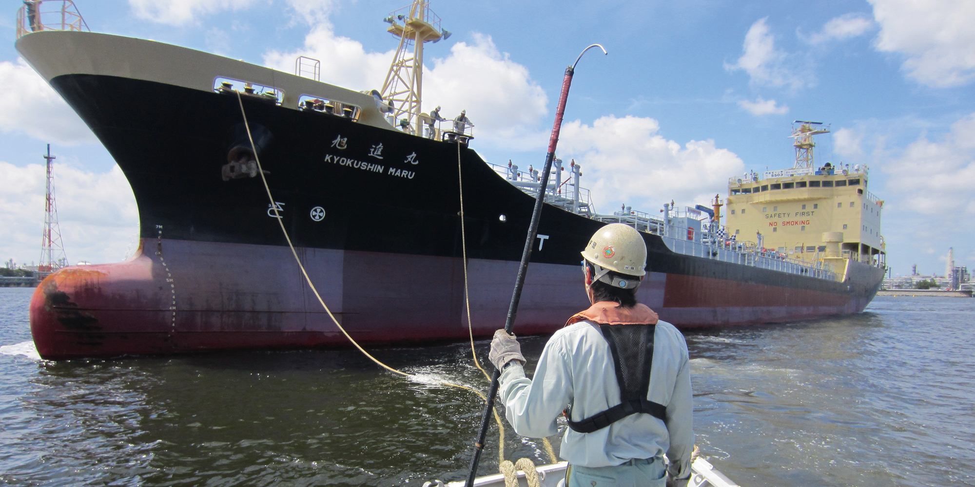 石油製油所内荷役業務