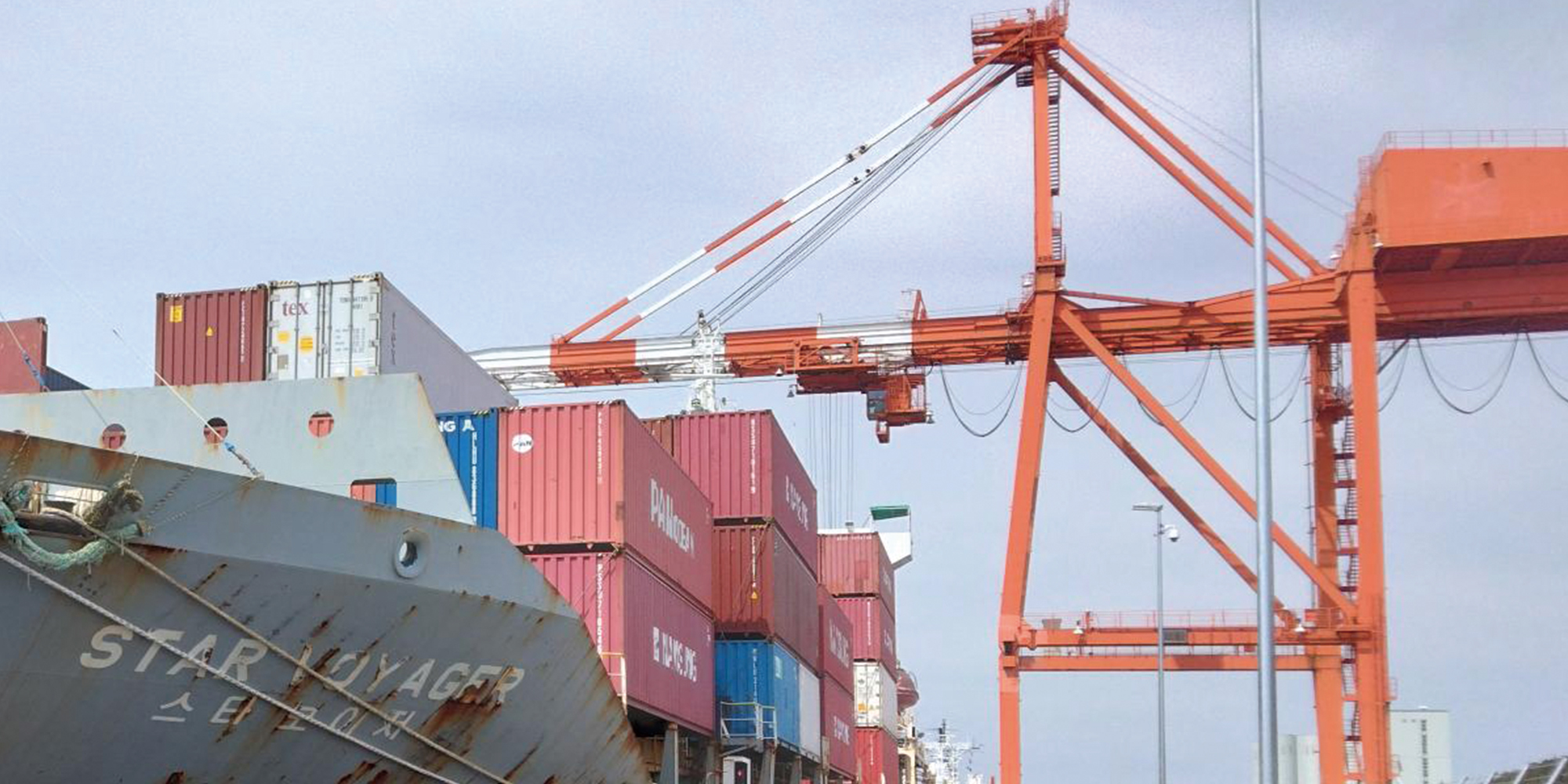 港湾荷役機器オペレーター